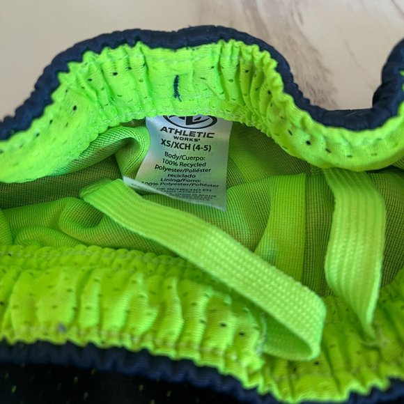 Kids running shorts - Picture 4 of 4